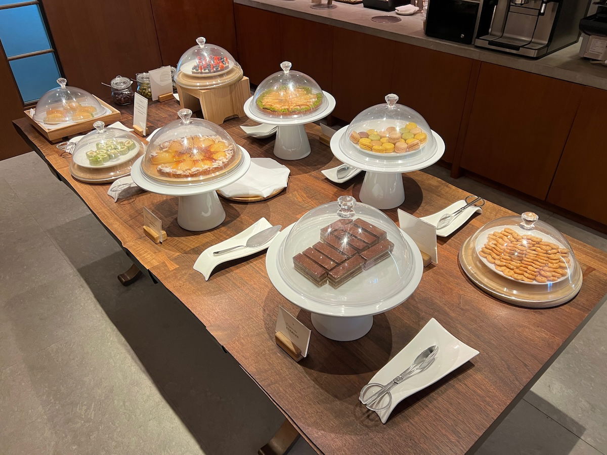 The Pier First Class Lounge - Hong Kong, Hong Kong