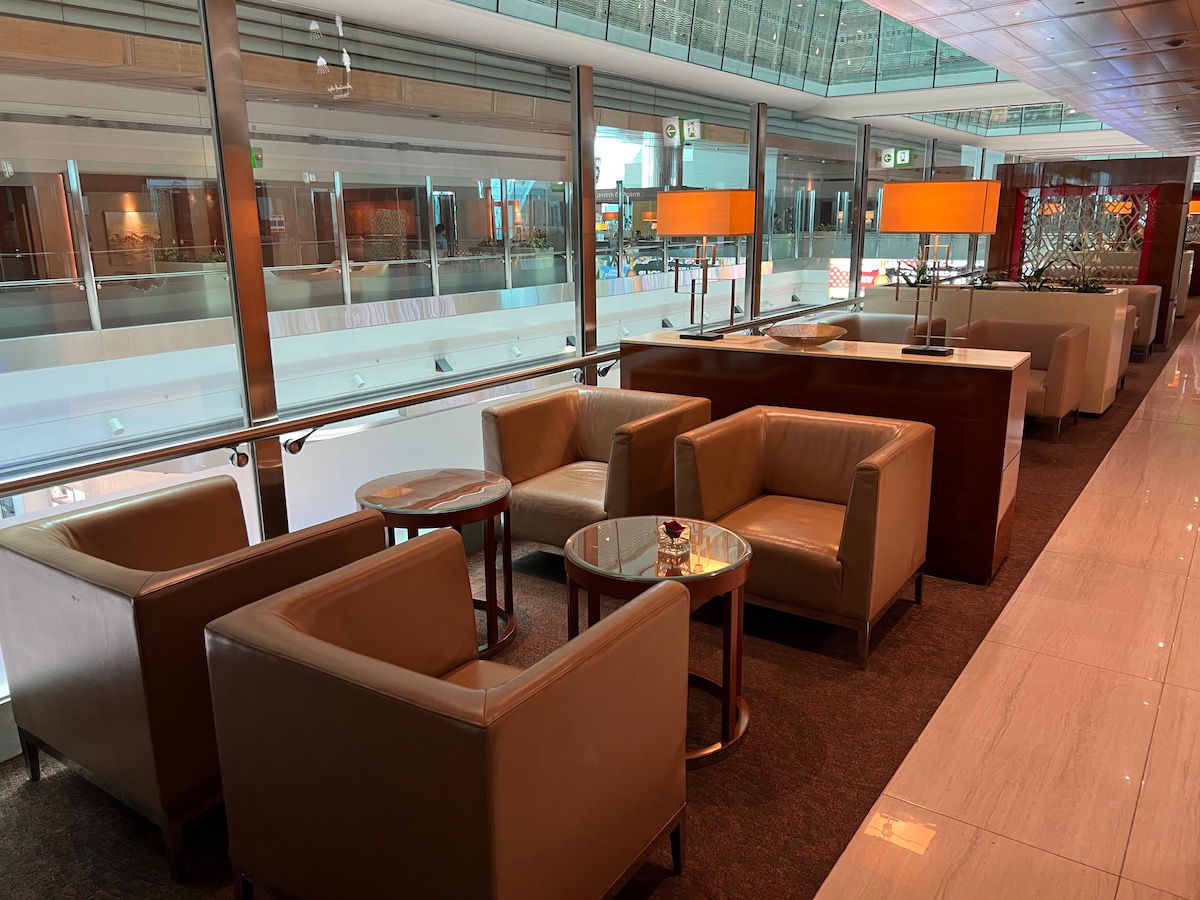 Emirates Business Class Lounge - Dubai, UAE