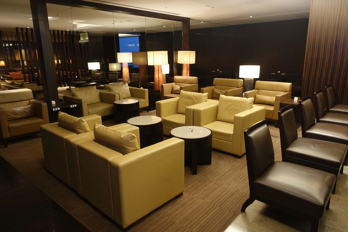 JAL First Class Lounge - Tokyo, Japan