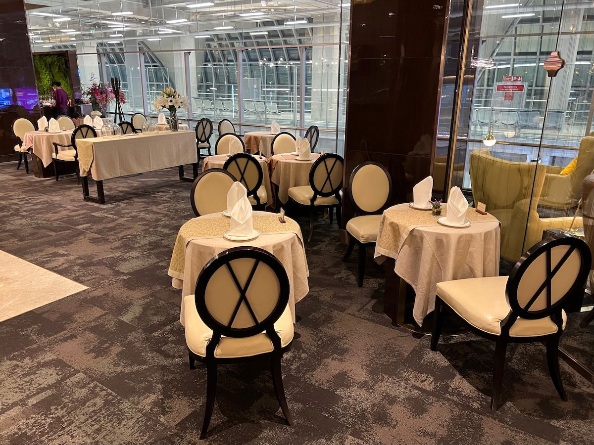 Royal First Lounge - Bangkok, Thailand